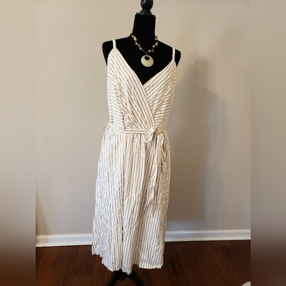 Elegant White/Gold Striped Dress By City Chic